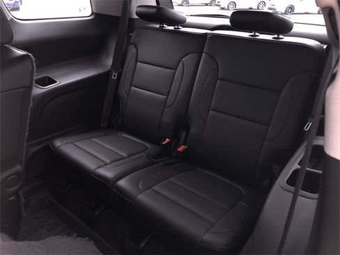 Used 2020 GMC Acadia SLT image 34