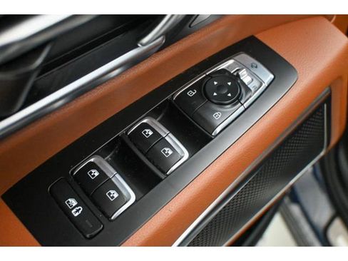 Used 2023 Kia Telluride SX X-Line image 31