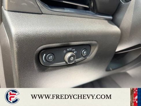 Used 2019 Chevrolet Traverse LT w/ LT Premium Package AWD/4WD image 28