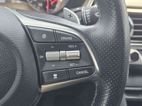 Used 2020 Genesis G70 2.0T RWD image 20