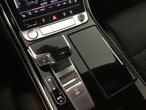 Used 2020 Audi S8 L w/ Full Leather Package AWD/4WD image 40