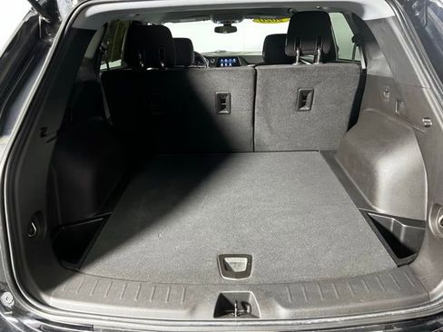 Used 2020 Chevrolet Blazer LT w/ Midnight/Sport Edition image 16