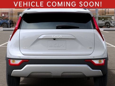 New 2026 Kia Niro EX FWD image 13