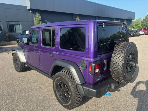 Used 2023 Jeep Wrangler Unlimited w/ Sun & Screen Package AWD/4WD image 3