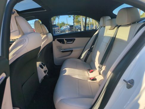 Used 2022 Mercedes-Benz C 300 Sedan image 13