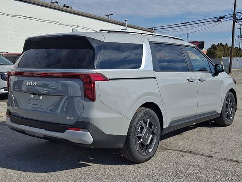 New 2026 Kia Carnival EX image 7