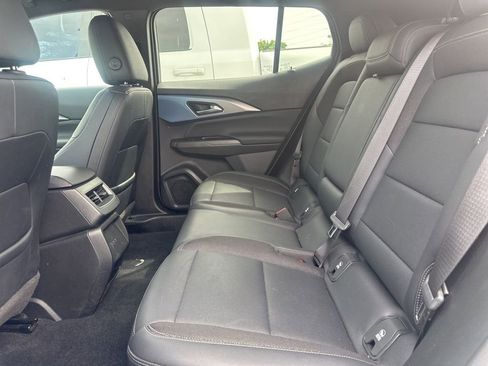 Used 2025 Chevrolet Equinox EV LT w/ Convenience Package image 8