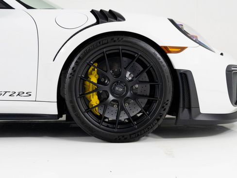 Used 2018 Porsche 911 GT2 RS image 13