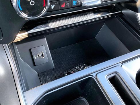 Used 2025 Ford F150 Lariat image 29