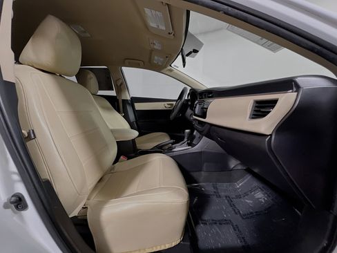 Used 2015 Toyota Corolla LE image 30