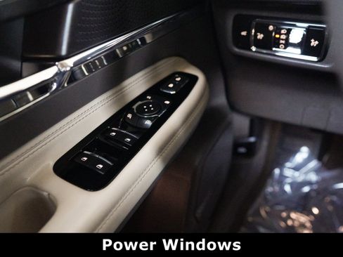 Used 2024 Lincoln Corsair Reserve w/ Equipment Group 201A image 31