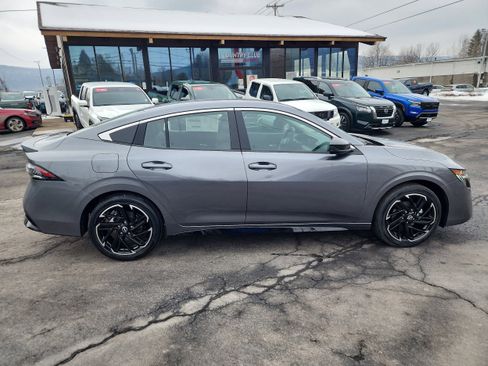 New 2026 Nissan Sentra SR image 9