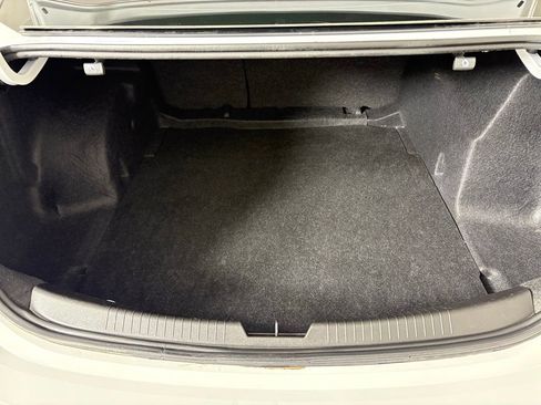 Used 2024 Chevrolet Malibu LS image 38