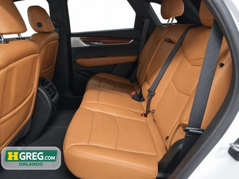Used 2020 Cadillac XT5 Premium Luxury FWD image 16