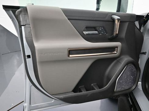 New 2025 GMC Hummer EV 3X image 10