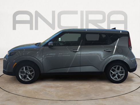 Certified 2025 Kia Soul LX w/ LX Technology Package FWD image 5