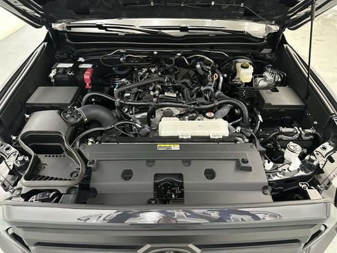 Used 2025 Toyota Tacoma SR5 image 20