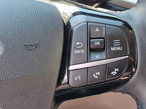 Certified 2022 Ford Escape SE w/ SE Sport Appearance Package image 21