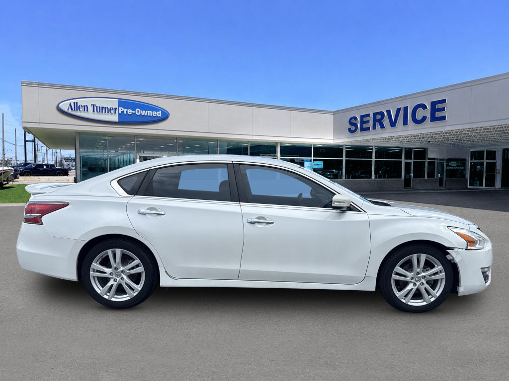 Used 2013 Nissan Altima 3.5 SV w/ Navigation Pkg FWD image 9