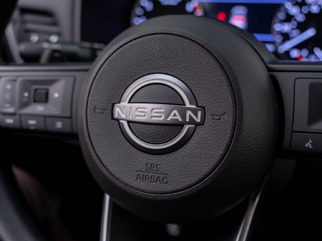 Used 2024 Nissan Rogue SV AWD/4WD image 26