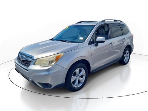 Used 2014 Subaru Forester 2.5i Premium w/ Popular Package #2 AWD/4WD image 3