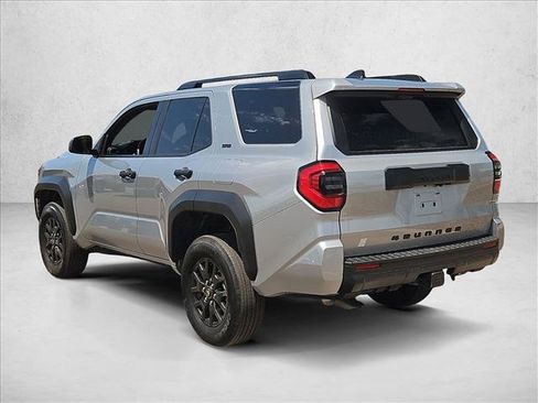Used 2025 Toyota 4Runner SR5 AWD/4WD image 8
