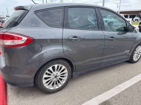 Used 2017 Ford C-MAX SE w/ Equipment Group 201A FWD image 3