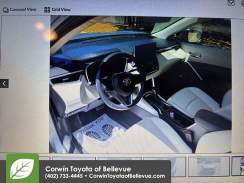 Used 2023 Toyota Corolla Cross XLE w/ Convenience Package AWD/4WD image 17