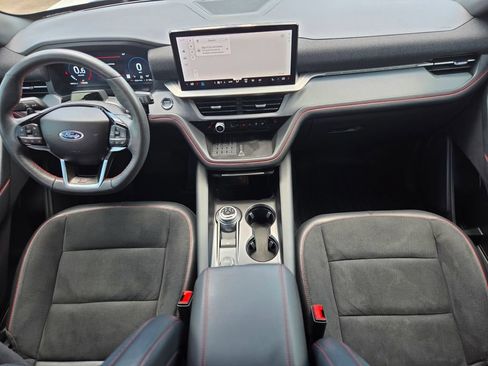 Certified 2025 Ford Explorer ST AWD/4WD image 9