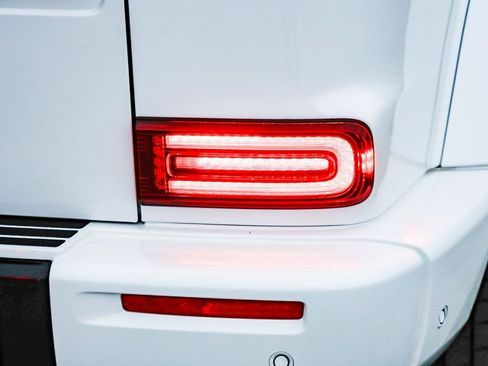Used 2025 Mercedes-Benz G 550 image 10