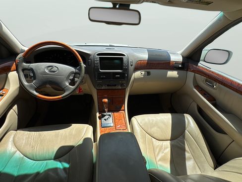 Used 2004 Lexus LS 430 w/ Modern Luxury Pkg RWD image 31