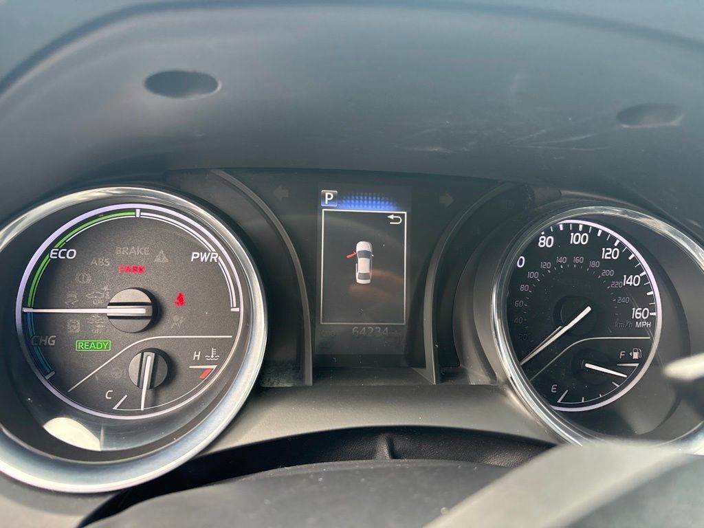 Used 2020 Toyota Camry SE FWD image 13