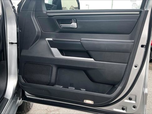 Used 2025 Toyota Tundra Platinum image 23