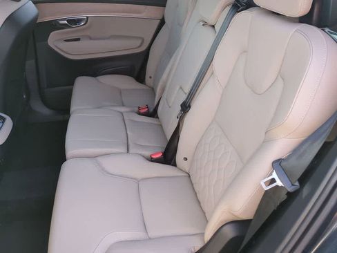 Used 2026 Volvo XC90 B6 Plus w/ Protection Package Premier image 18