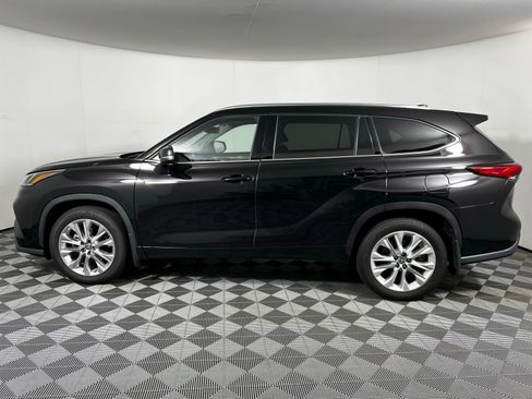 Certified 2020 Toyota Highlander Limited image 8