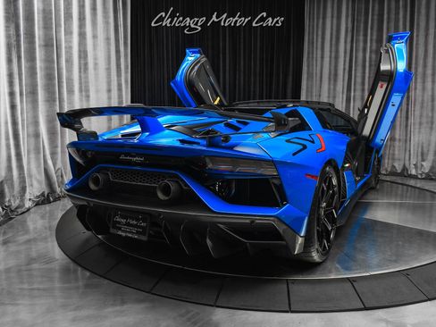 Used 2021 Lamborghini Aventador SVJ AWD/4WD image 51