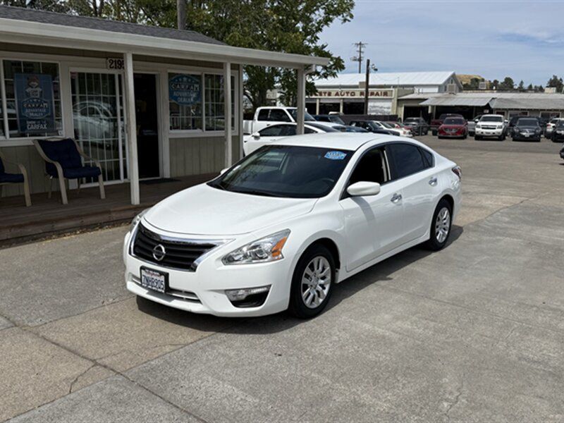 Used 2015 Nissan Altima 2.5 S w/ Power Driver Seat Package FWD image 1