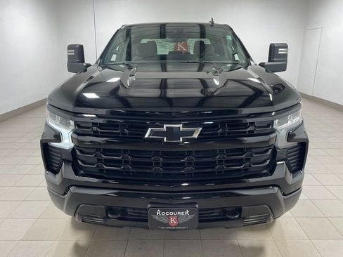 Used 2023 Chevrolet Silverado 1500 RST AWD/4WD image 2