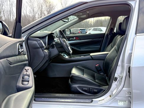 Used 2019 Nissan Maxima 3.5 SV w/ Floor Mat Group image 17