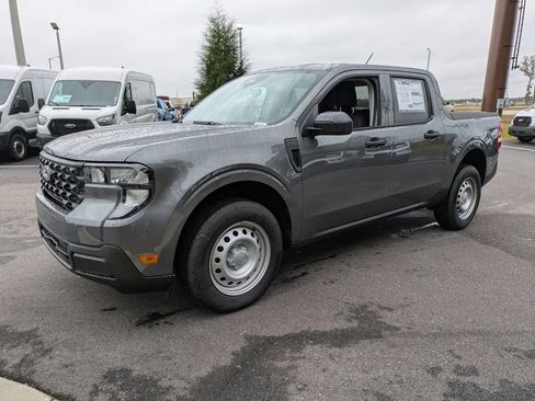New 2025 Ford Maverick XL image 8