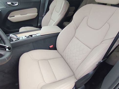 New 2026 Volvo XC60 B5 Plus w/ Protection Package Premier image 15