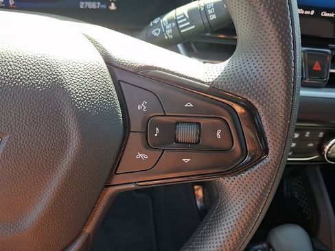 Used 2025 Chevrolet TrailBlazer LT AWD/4WD image 22