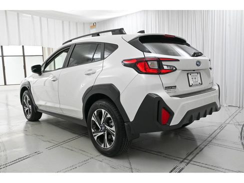 Used 2025 Subaru Crosstrek 2.5i Premium AWD/4WD image 5