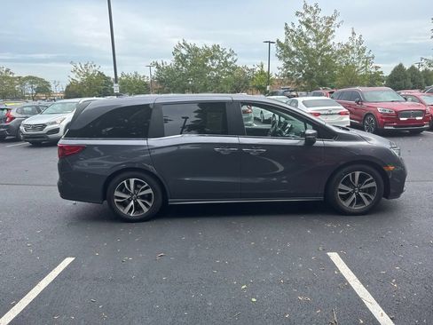 Certified 2024 Honda Odyssey Touring image 5