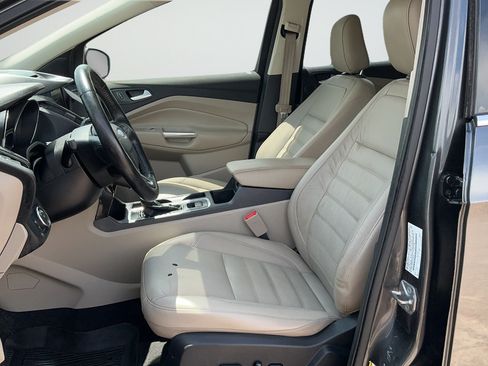 Used 2018 Ford Escape Titanium FWD image 17