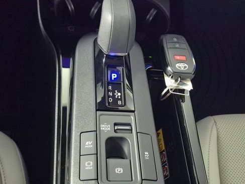 New 2026 Toyota Prius XLE image 17