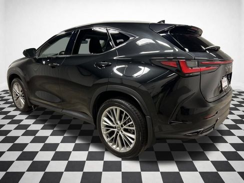 Used 2024 Lexus NX 300h AWD w/ Luxury Package image 3