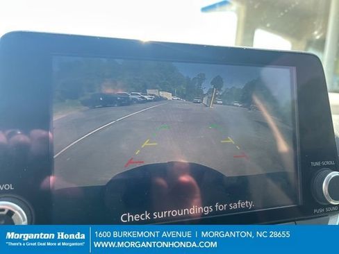 Used 2024 Nissan Rogue S AWD/4WD image 18