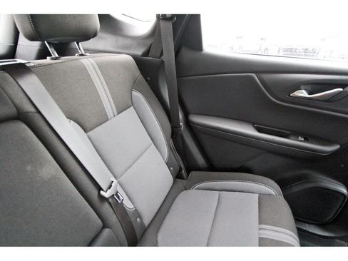 Used 2024 Chevrolet Blazer LT w/ Convenience Package FWD image 12