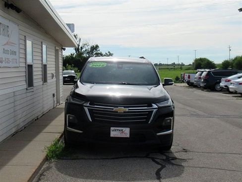 Used 2022 Chevrolet Traverse LT image 5
